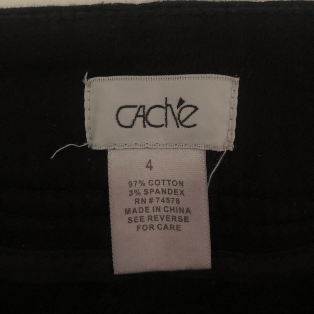 Cache Vintage Low Rise Shorts - Picture 3 of 3